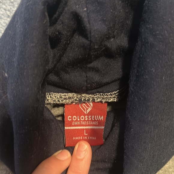 Women’s Large Notre Dame hoodie - Picture 2 of 3